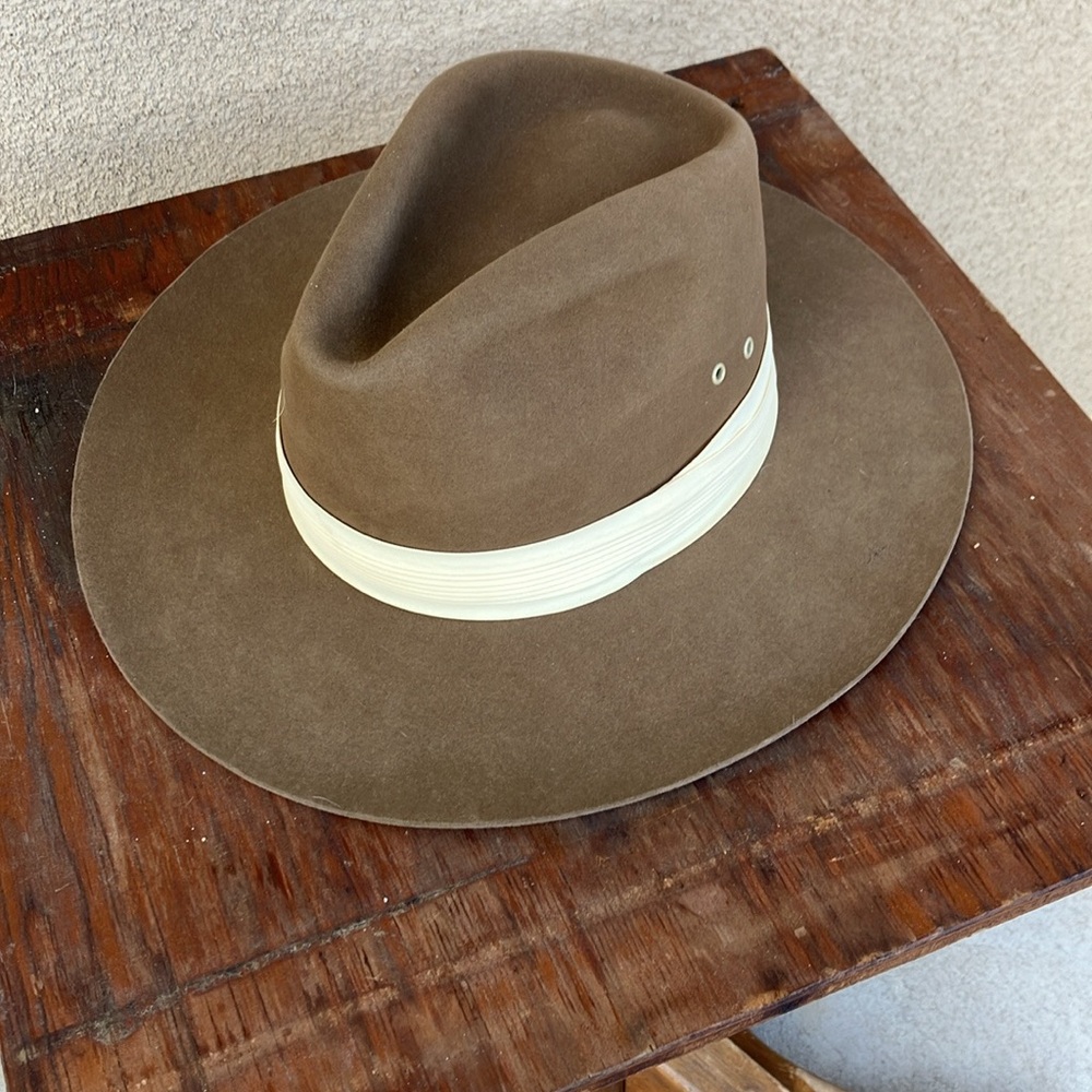 Dobbs 5th avenue | Brown Wide Brim Hat with Cream Band